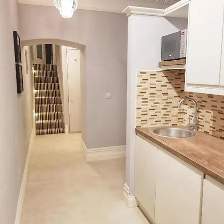 Elegantly Restored In Historic Appartement