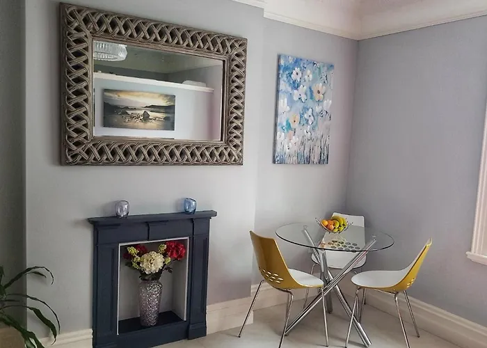 Elegantly Restored In Historic 公寓